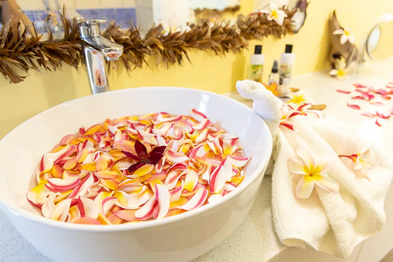 MatiraHouseFlowerSink_1280x503